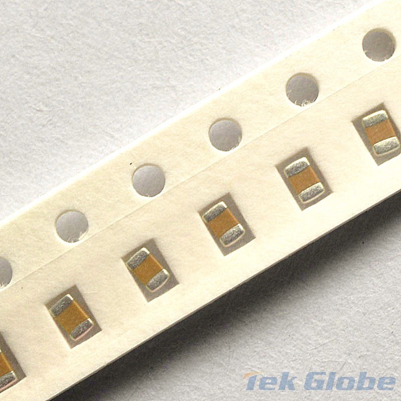 470pF SMD